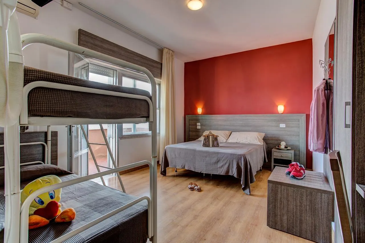 Hotel Maxy 3*, Rimini Italy