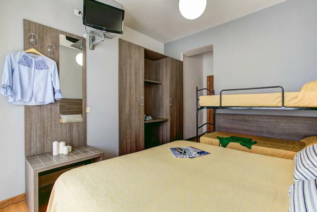 Hotel Maxy 3*, Rimini Italy